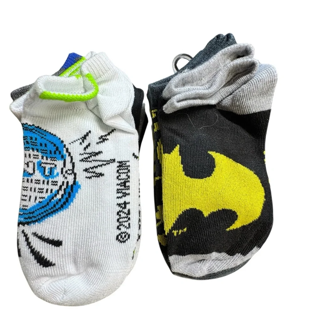 Set of 2 Teenage Mutant Ninja Turtles/DC Batman Socks Brand new Sz‎ M 9-2.5